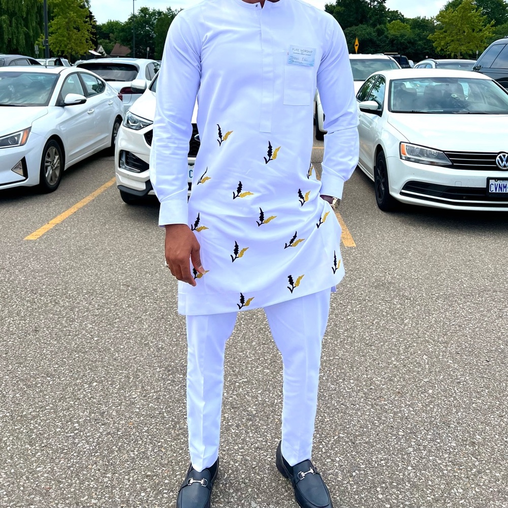 White Embroidered Men's Kaftan